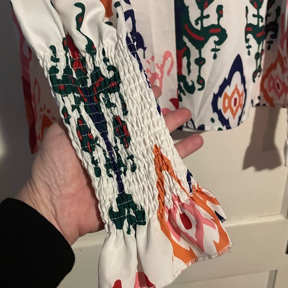 Shein scroll print, vneck blouse - Picture 3 of 5